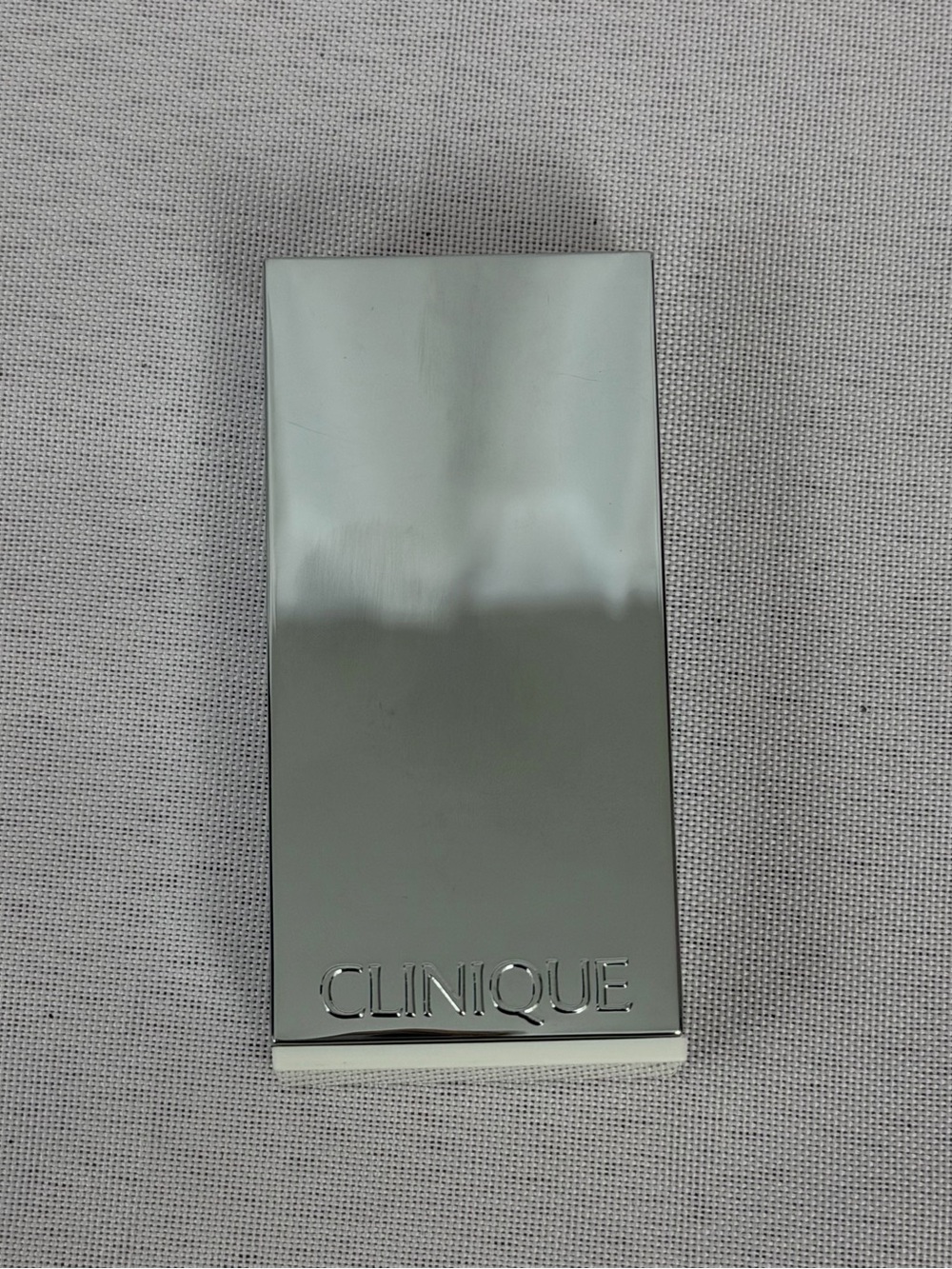 Clinique Set of 4 Eyeshadow Palettes with 1 Blush & Compact Mirrors - Picture 13 of 15
